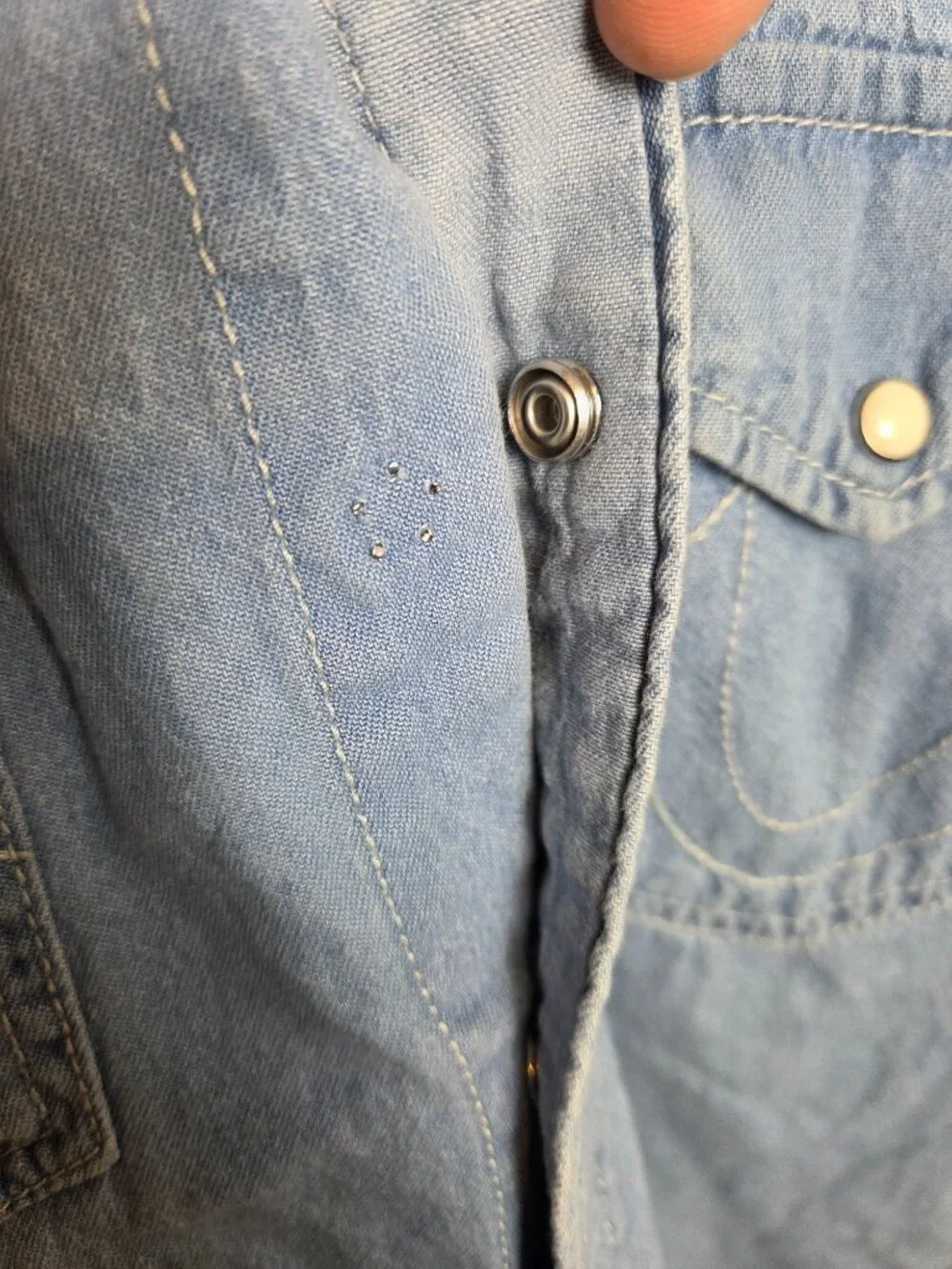 True Religion Mens Medium Blue Denim Western Shirt Pearl Snap Button Long Sleeve